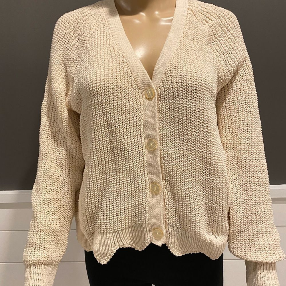 LC LAUREN CONRAD SWEATER size M